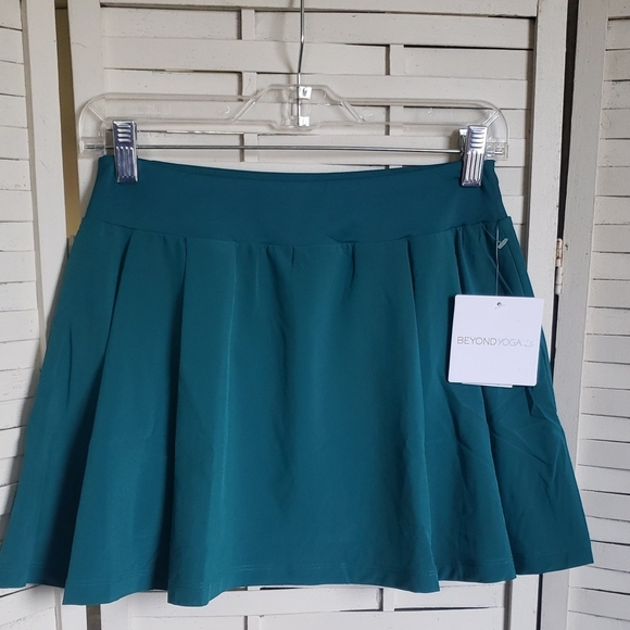 Beyond Yoga Pants - Beyond Yoga Teal Skort Size XS New
